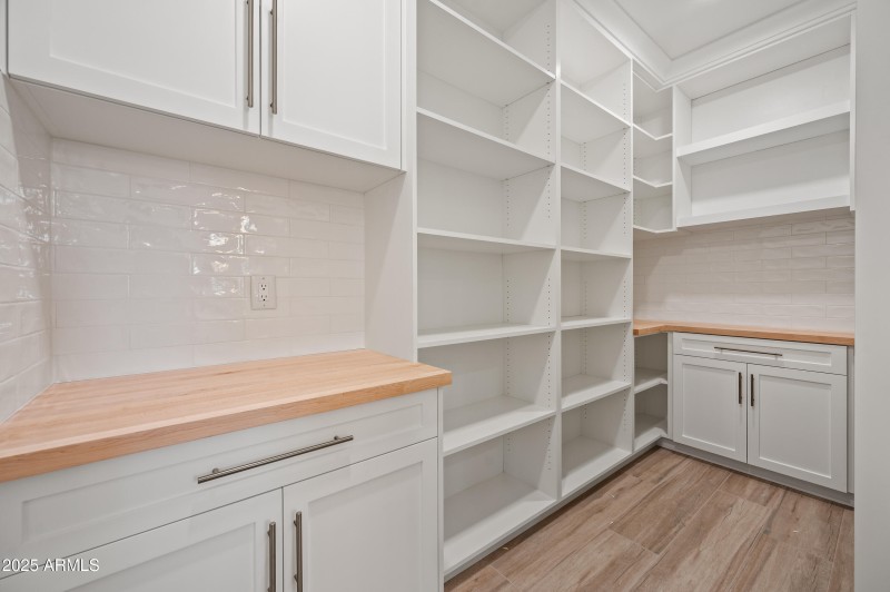 43-24667N116S-ocupix