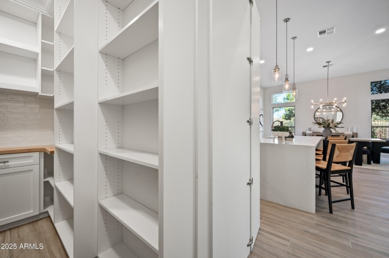 44-24667N116S-ocupix