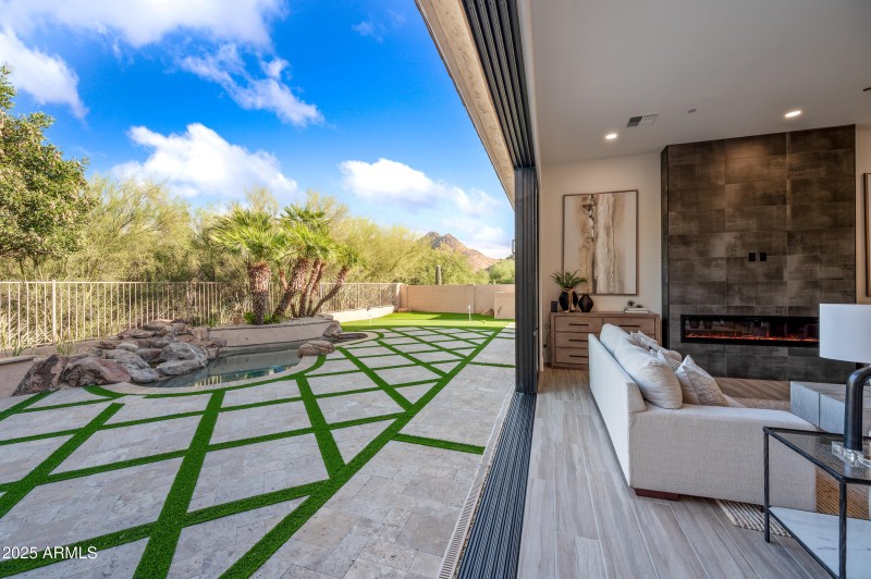 54-24667N116S-ocupix