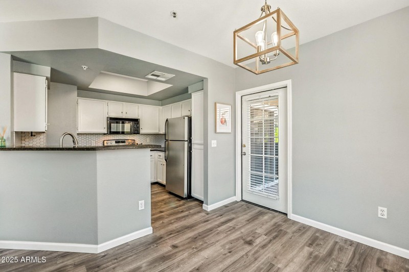 10-web-or-mls-Becker-10