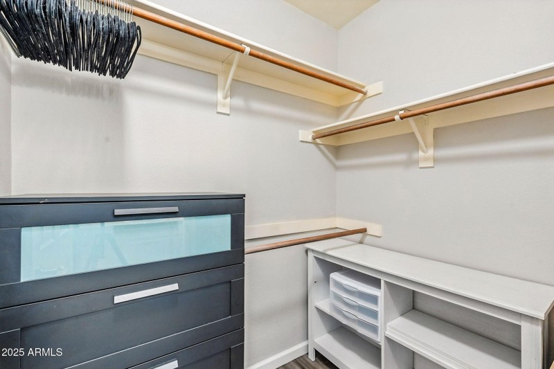 24-web-or-mls-Becker-24