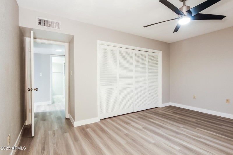 10-photo-Bedroom
