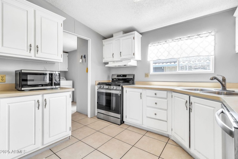 625 W MCKELLIPS RD 399, Mesa, AZ 85201