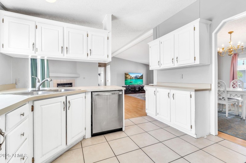 625 W MCKELLIPS RD 399, Mesa, AZ 85201