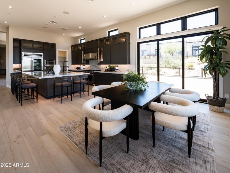 Casual Dining Area W Backyard Access