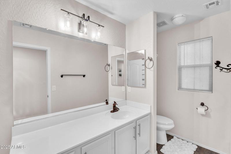 30-web-or-mls-Yeager-30