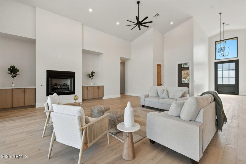 54-web-or-mls-South Veronica-54