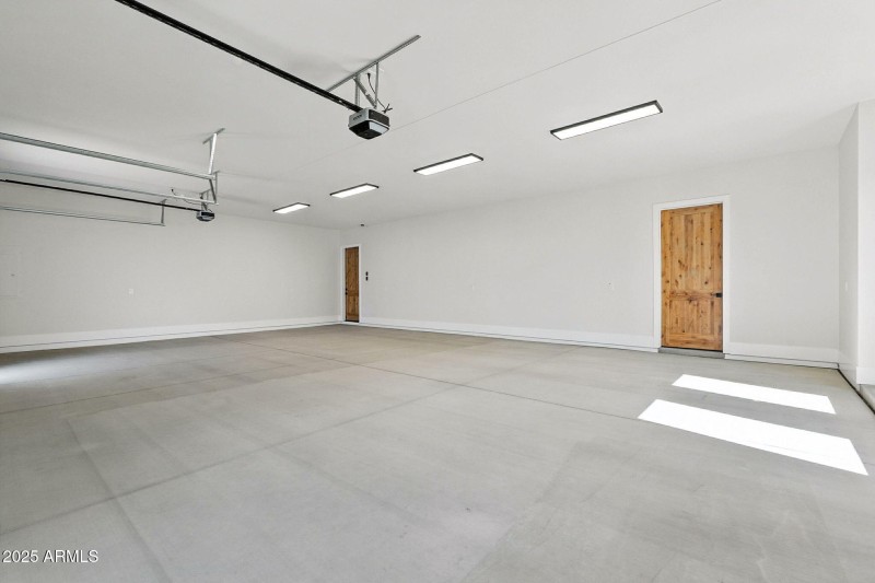 104-web-or-mls-South Veronica-104