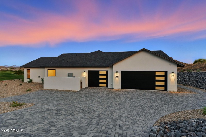 121-web-or-mls-South Veronica-121