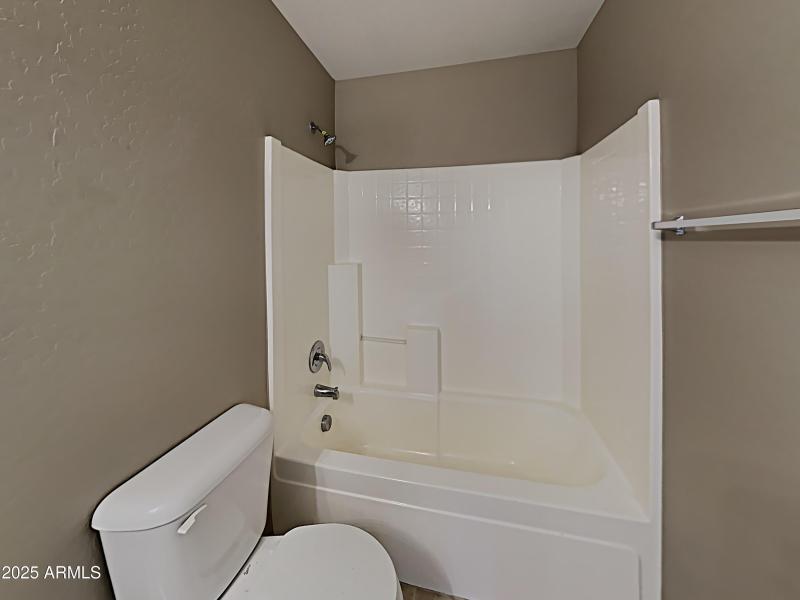 1004915.8559 W Jocelyn Terrace_10