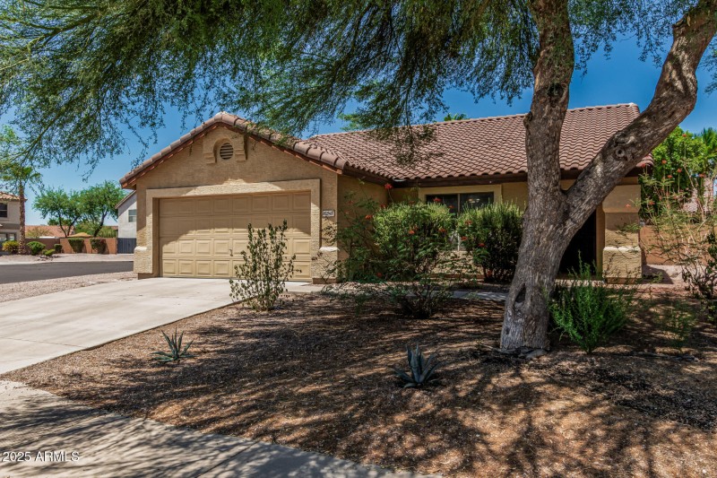 10548 E Balmoral Ave