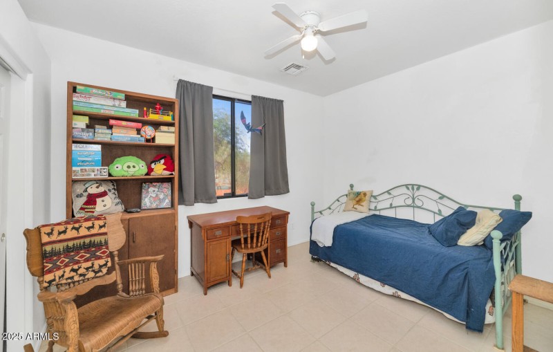 27324 N 219th Ave-large-023-037-27324 N