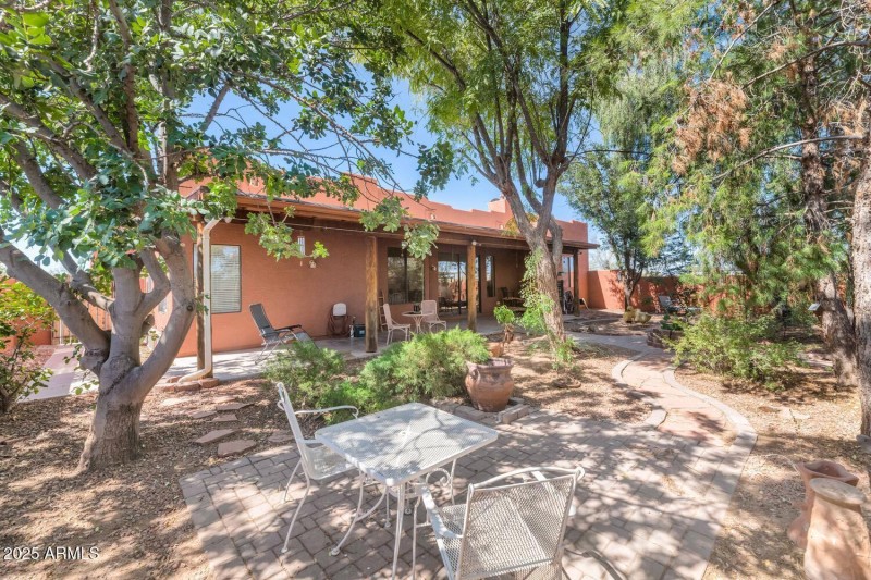 27324 N 219th Ave-large-031-038-27324 N