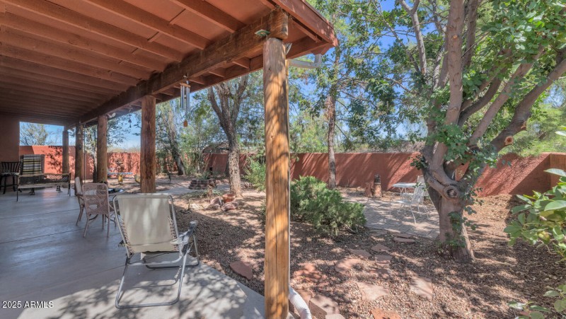 27324 N 219th Ave-large-033-047-27324 N