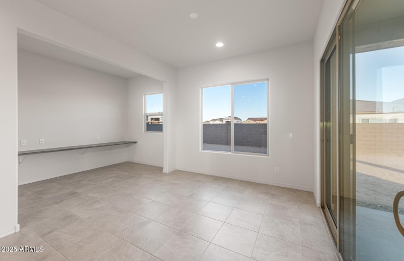 Cafe/Workstation Area