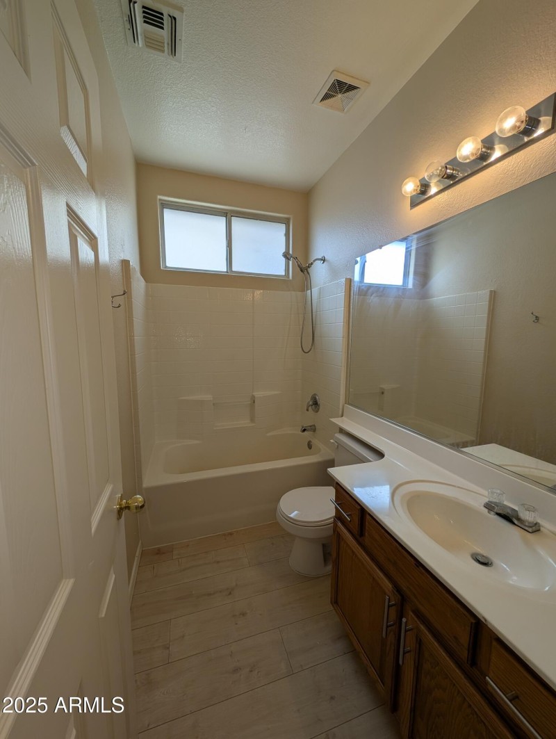 PXL_20250721_180148096