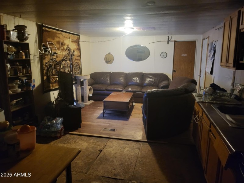 att.jYO1q2by2G8A-uPAgHB5J-af4axhjmNpizM5