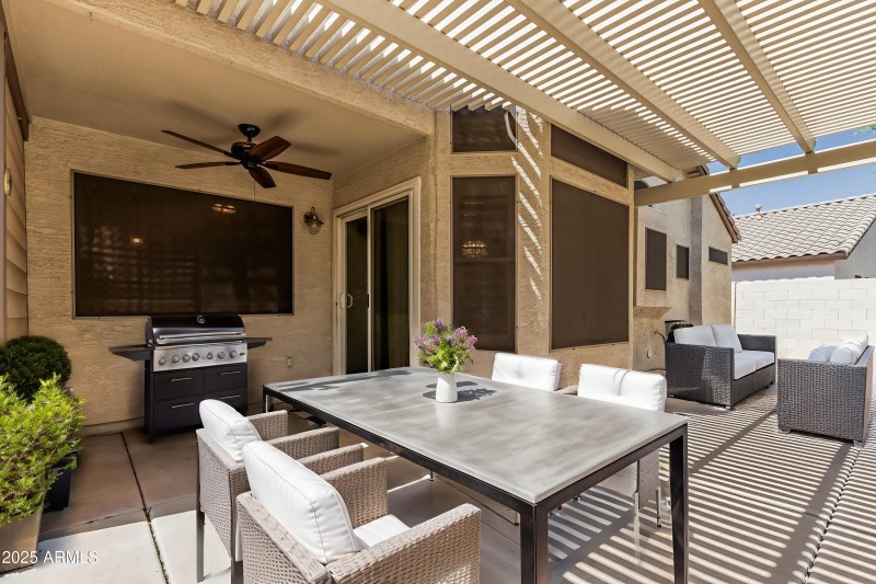 29-Loma - Outdoor - Modern - 2