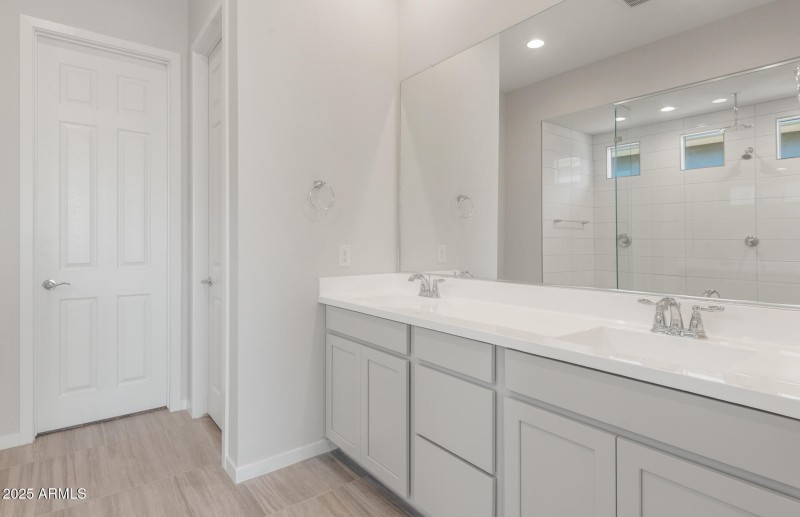 Owners Bath
