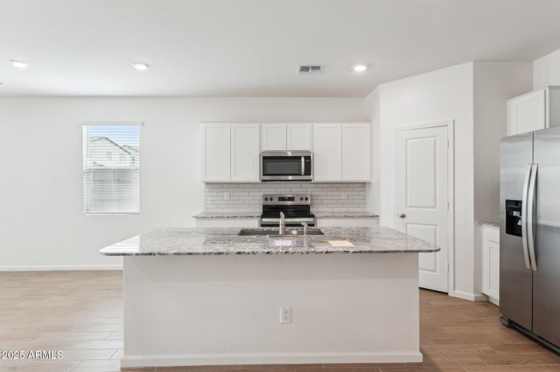 11-web-or-mls-25372-w-sunland-ave-lot-20
