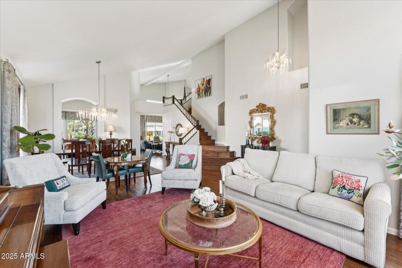 06-Living Room