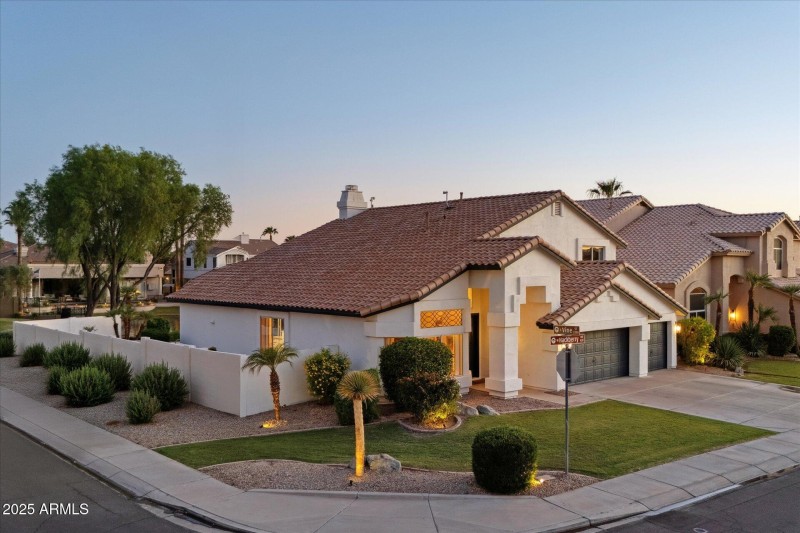 53-Twilight Front Exterior