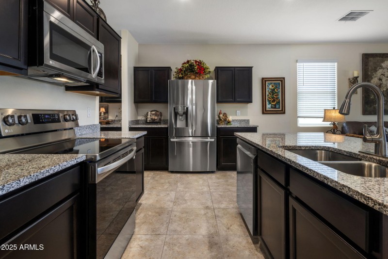 03-Gourmet Kitchen