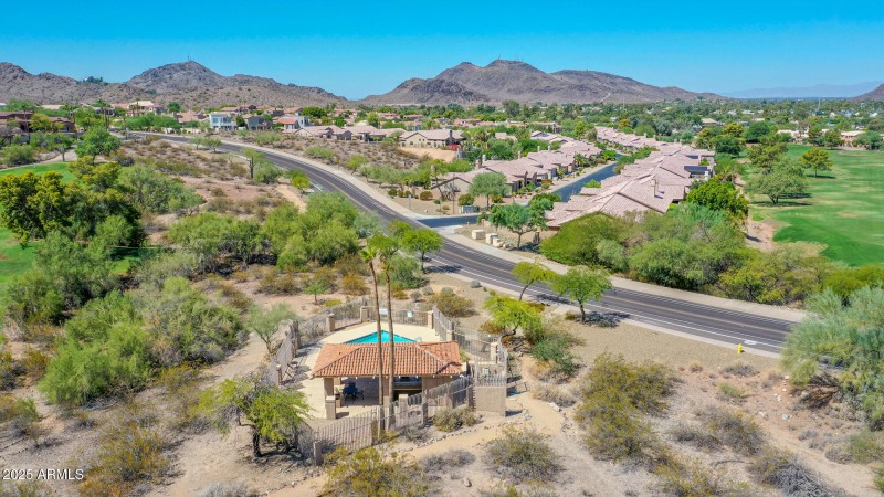 Drone_04_Community pools & Surrounding g