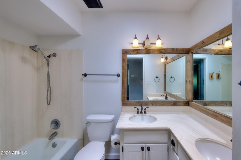 092323-1781 East Driftwood Circle