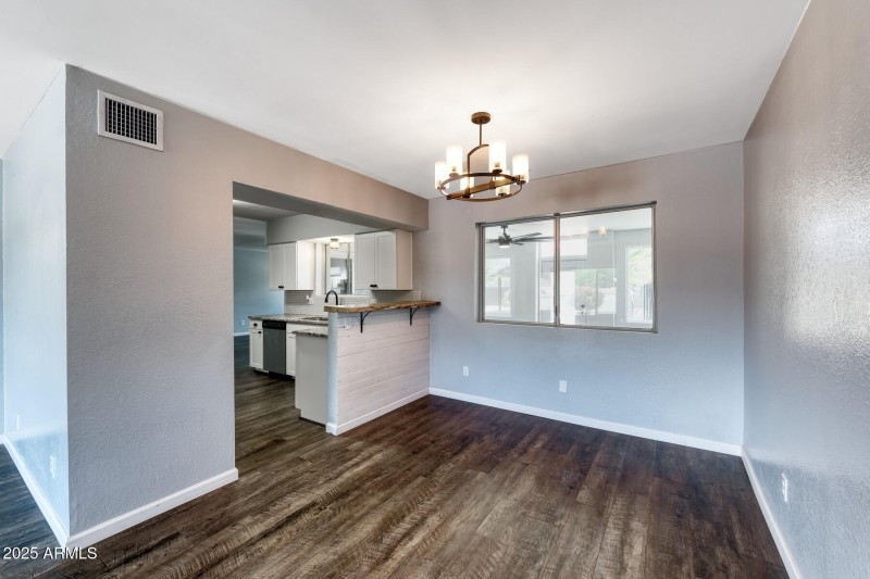 092073-1781 East Driftwood Circle