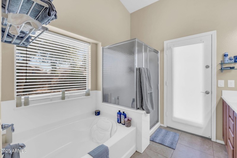 40390 W Coltin Way-25