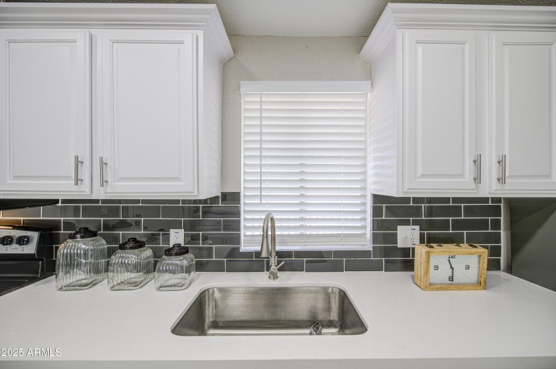 Kitchen 8