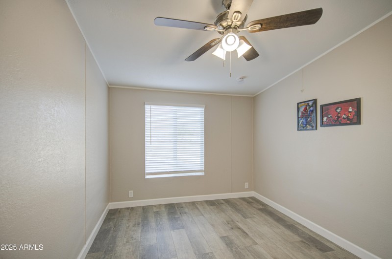 Bedroom 4-pic 1