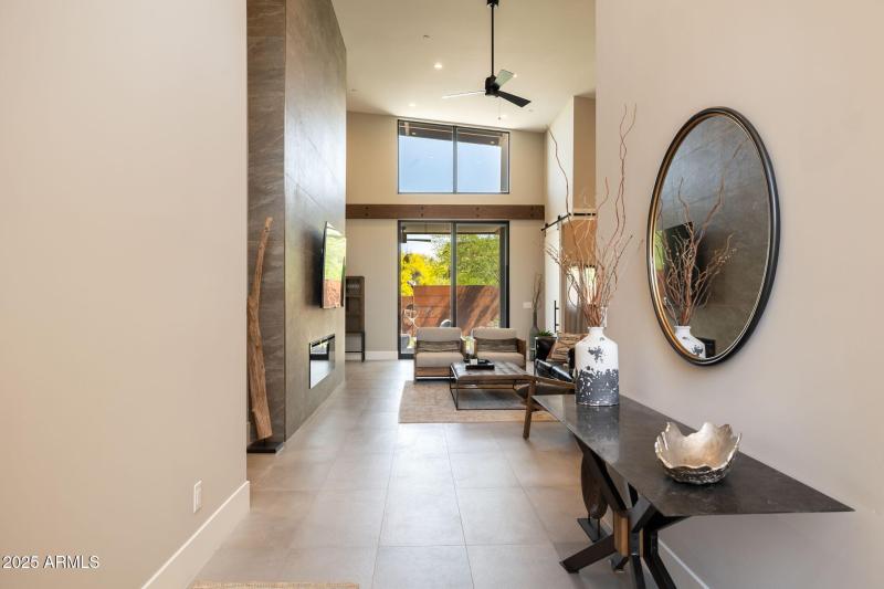 6-web-or-mls-6525-e-cave-creek-rd-31