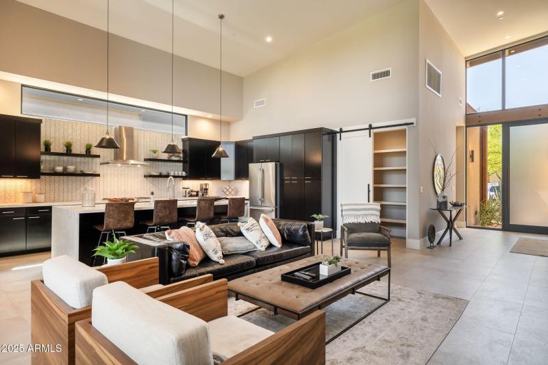 14-web-or-mls-6525-e-cave-creek-rd-31