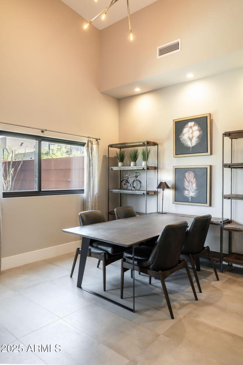 20-web-or-mls-6525-e-cave-creek-rd-31