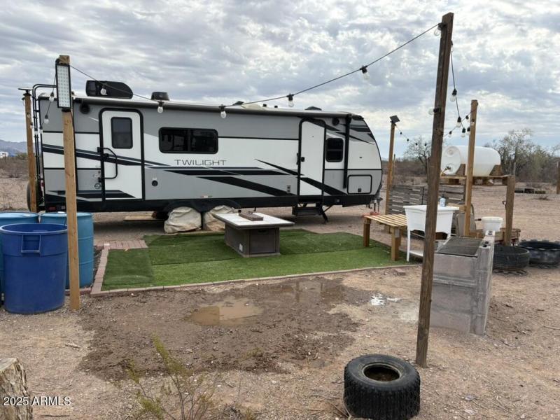 BD19CE40-54E4-41BB-8E25-5F4692EC0D26_1_1