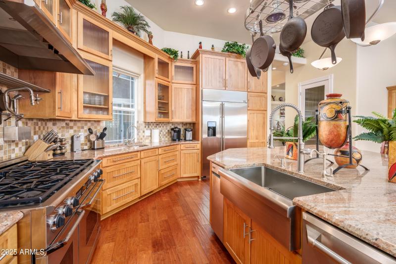 600 N Turquoise Way