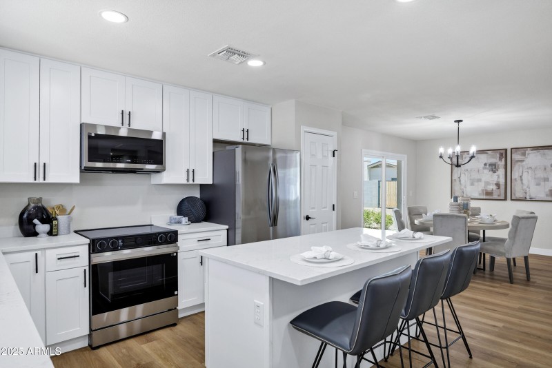 2016 E Elmwood St-17