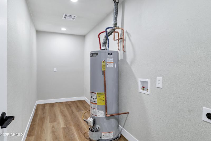 2016 E Elmwood St-26