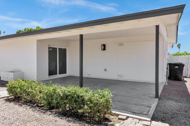 2016 E Elmwood St-33