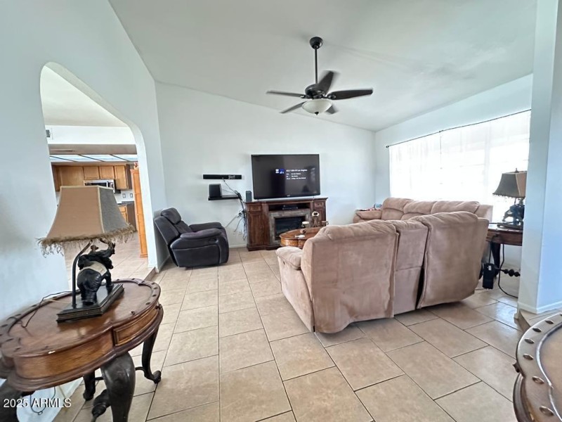 c0fcd5a7-4744-4072-926c-fa27887d2c2c