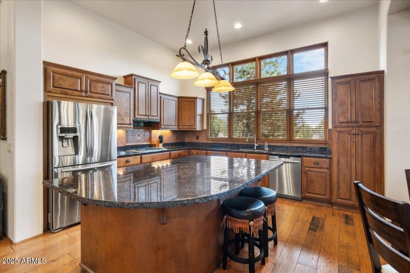 11-Kitchen