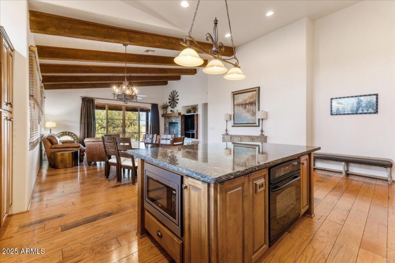 12-Kitchen