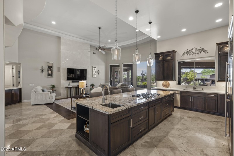 Flowing open floorplan