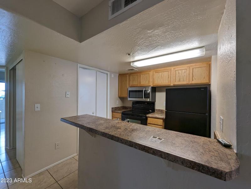 12123 W BELL RD #106