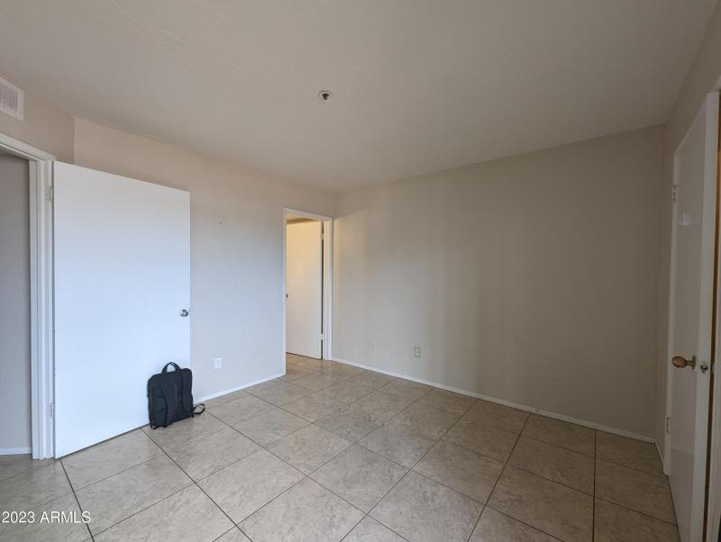 12123 W BELL RD #106