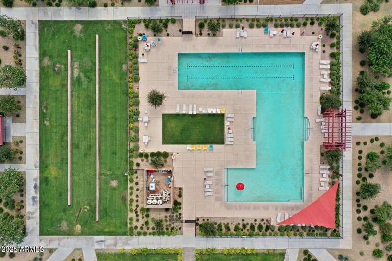 Community pool