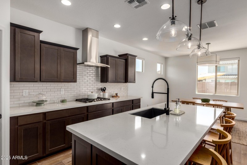 Quartz Counters