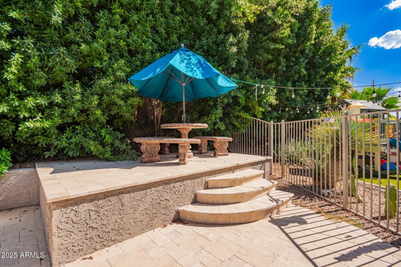 Elevated Sitting Area